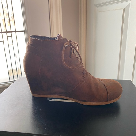 Cheri lace up wedge - Maurice’s - size 6 - Picture 5 of 16